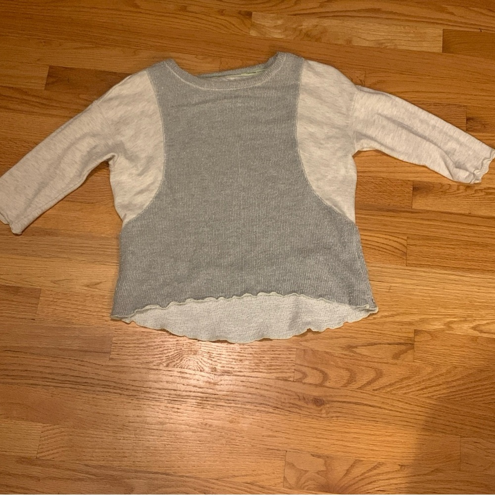 Calvin Klein Performance Quick Dry Women’s XS Cream/Grey Long Sleeve Shirt